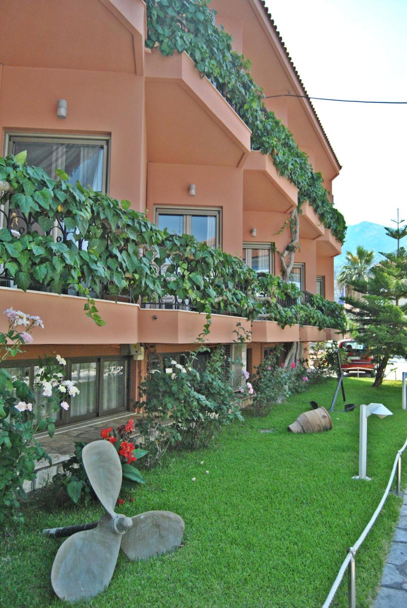 Athos Hotel Нідрі Екстер'єр фото