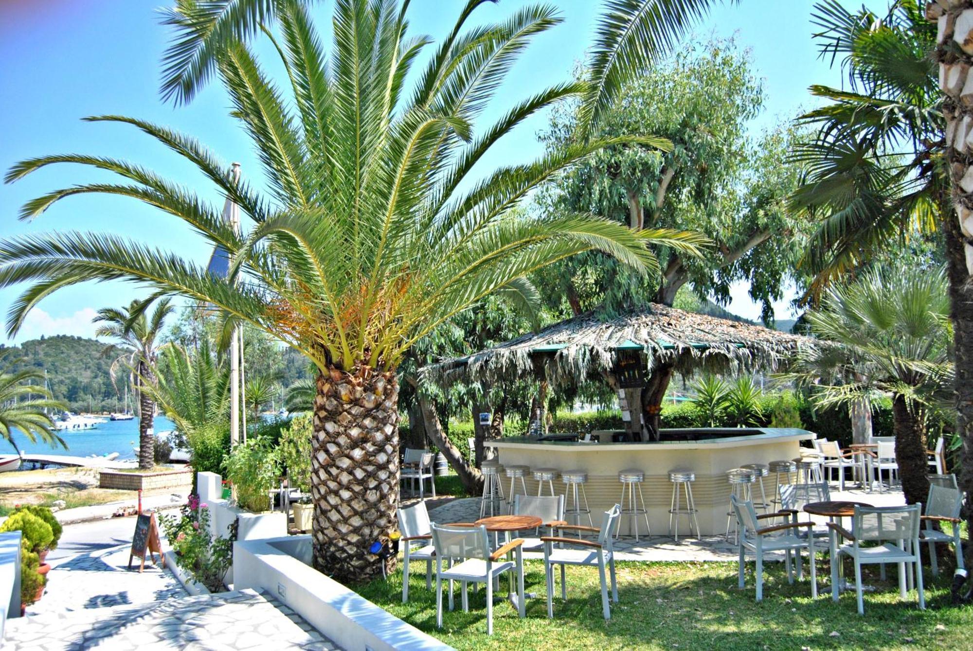 Athos Hotel Нідрі Екстер'єр фото
