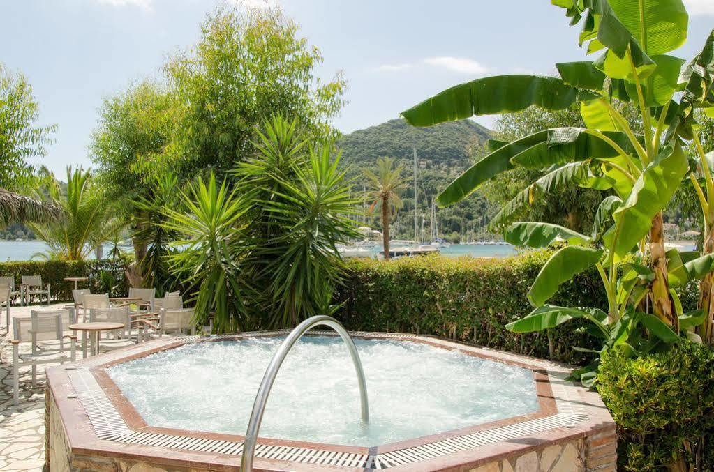 Athos Hotel Нідрі Екстер'єр фото